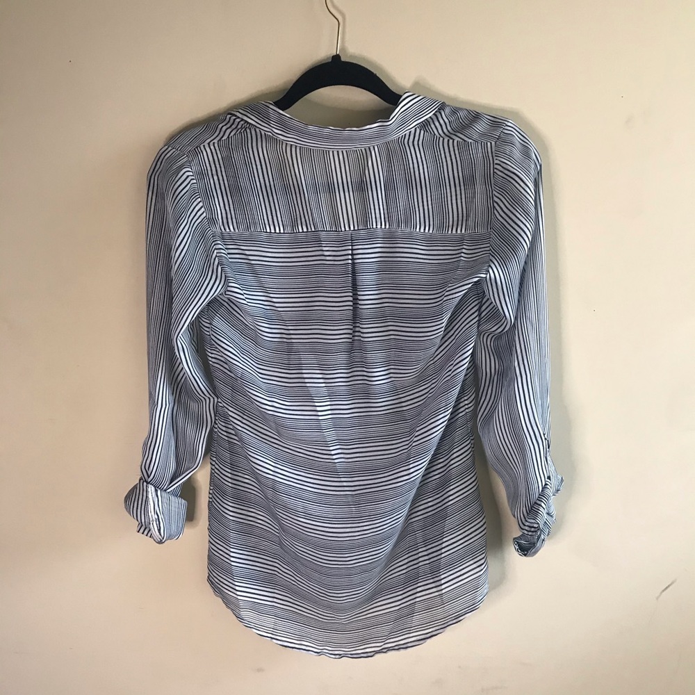 Outback red button down blouse - Picture 3 of 4